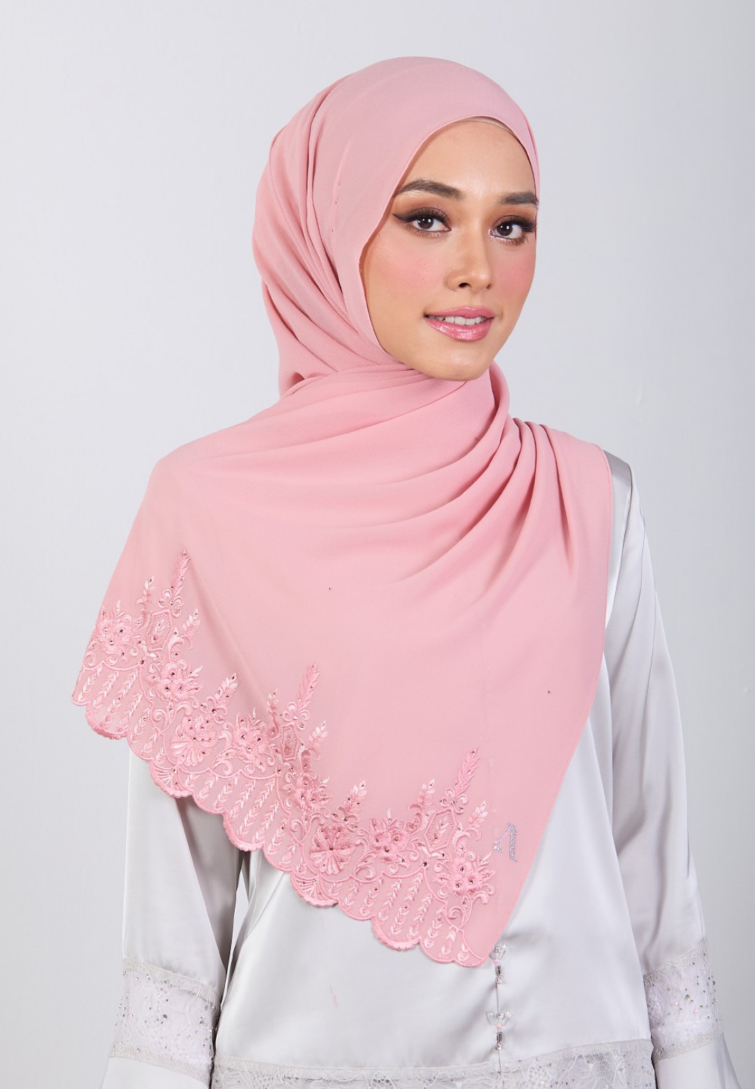 SHAWL MARHAYNE PLAIN EMBROIDERY DIAMOND