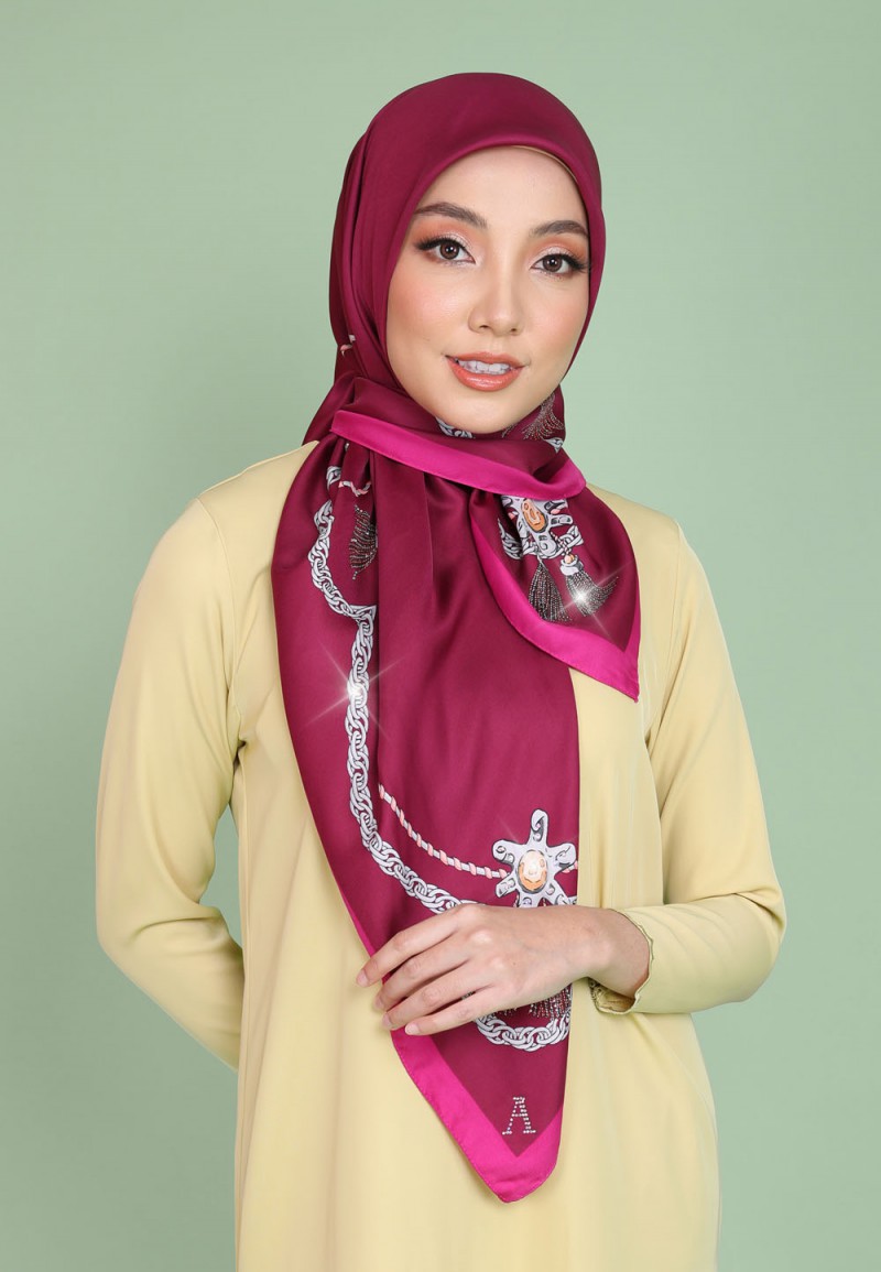 SQ TWIN TASSEL PTD DIAMOND 289