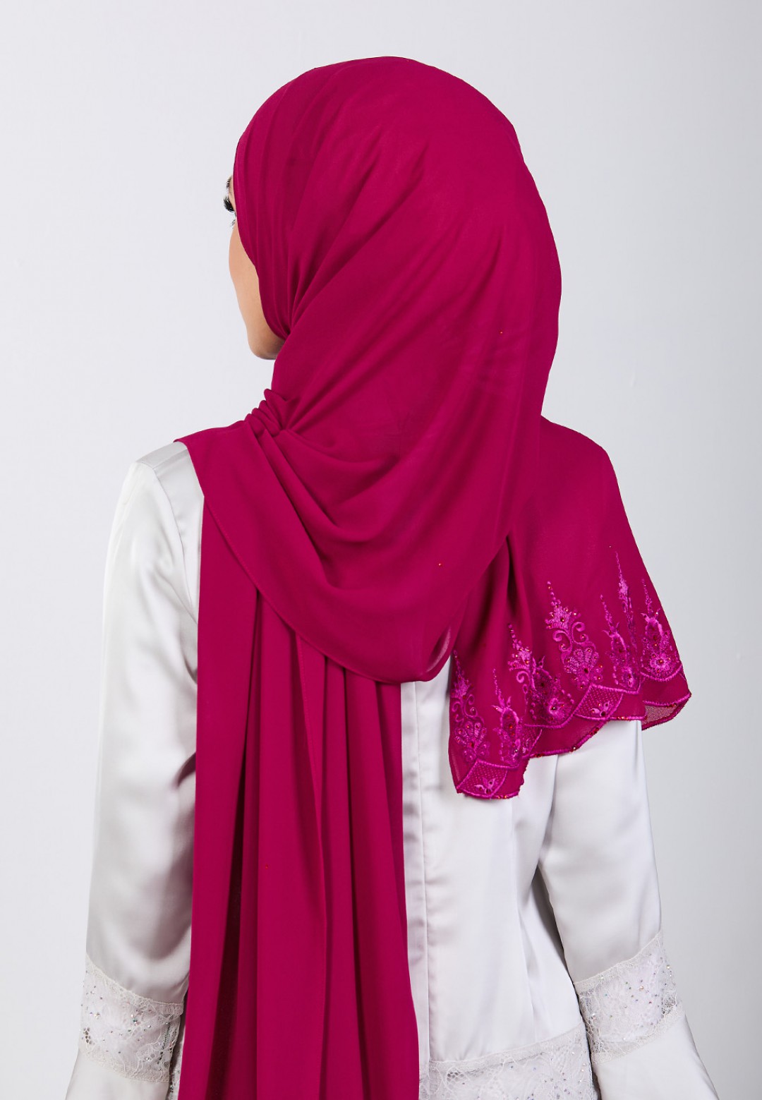 SHAWL NABIELAH PLAIN EMBROIDERY DIAMOND