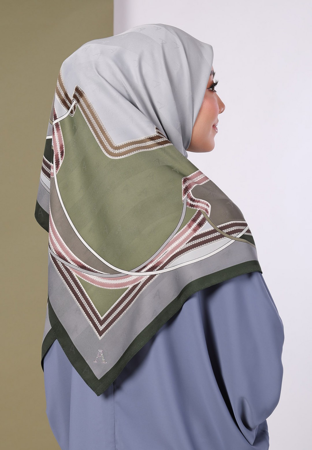 SQ IVY TWILL PTD 190