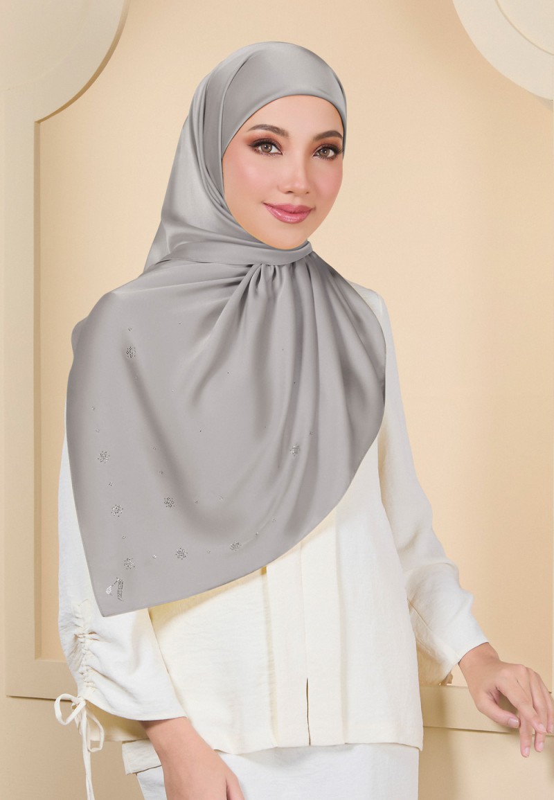 SQ GRACE FAYRA PLAIN DIAMOND