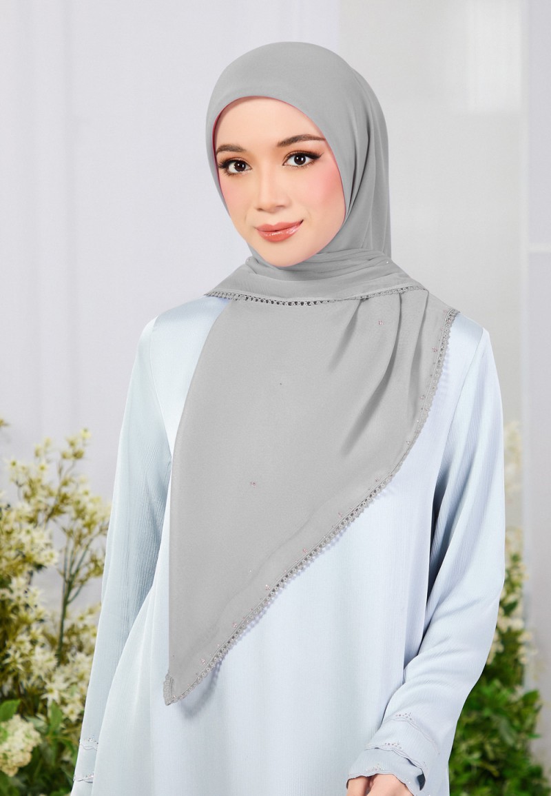 SQ ELVA BLUME VOILE LACE DIAMOND