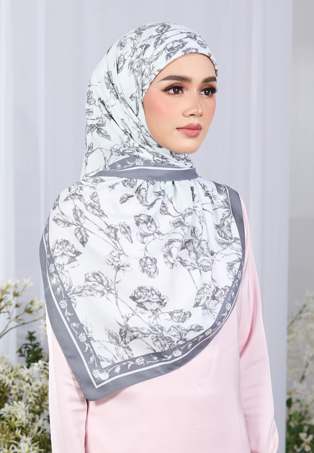 SQ NISREEN TWILL PTD DIAMOND