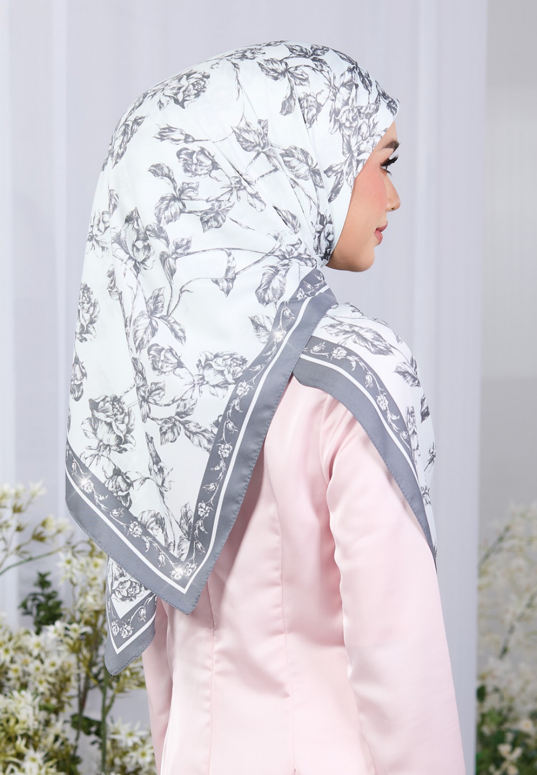 SQ NISREEN TWILL PTD DIAMOND
