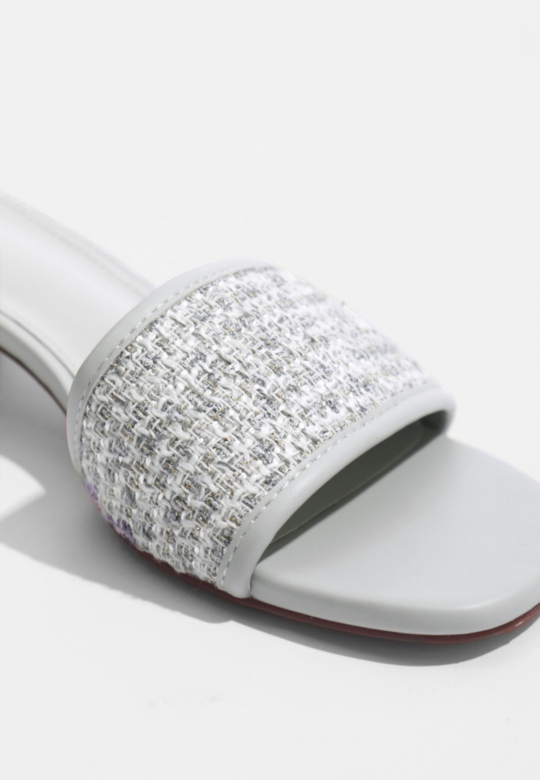 NISA SANDALS