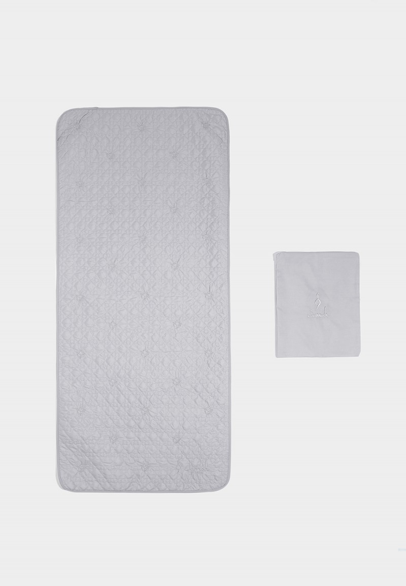 SAHAR MINI PRAYER MAT (MEDIUM)