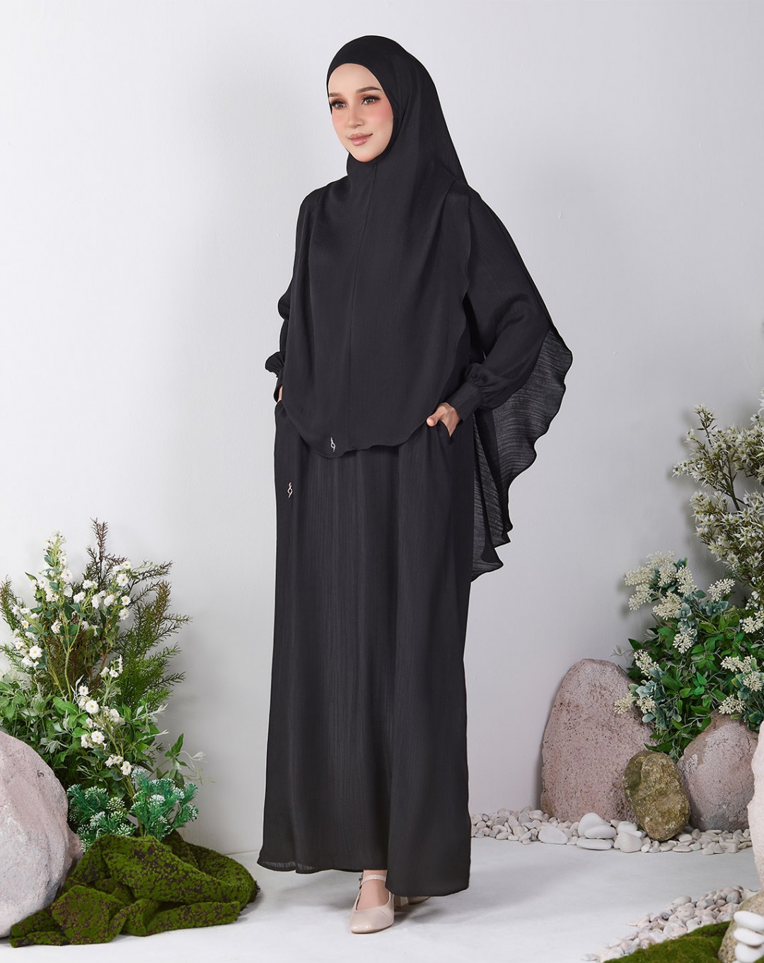 HASNAA JUBAH