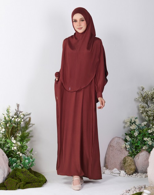 HASNAA JUBAH
