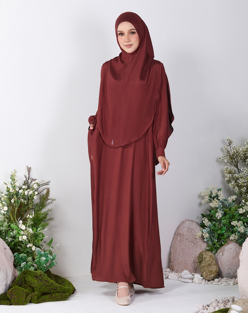HASNAA JUBAH