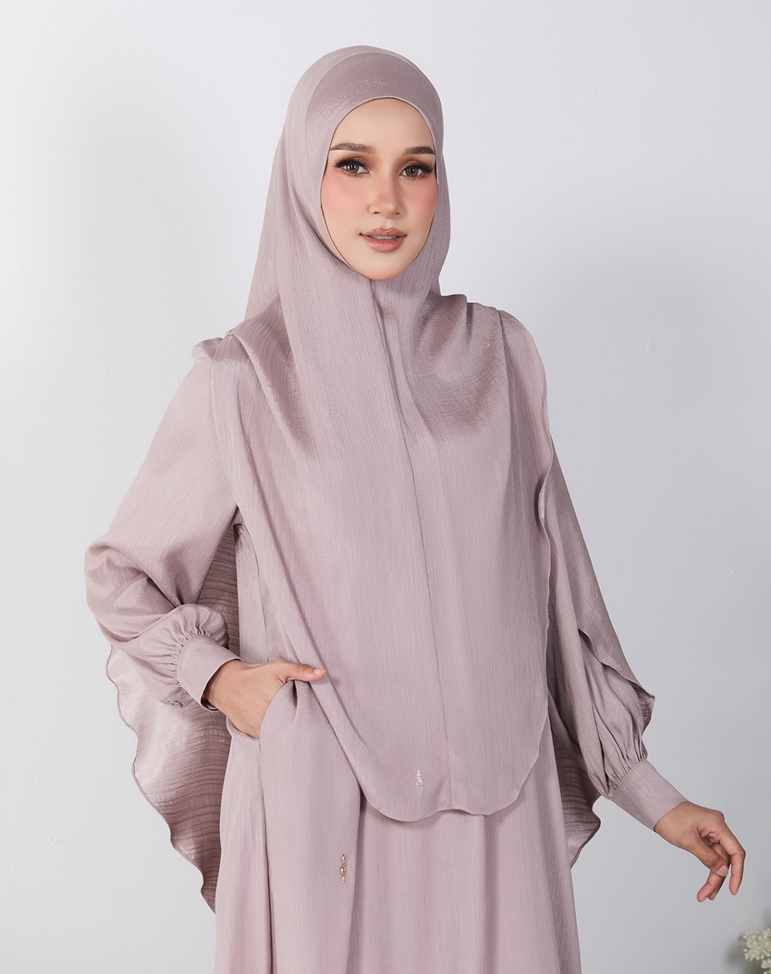 HASNAA JUBAH