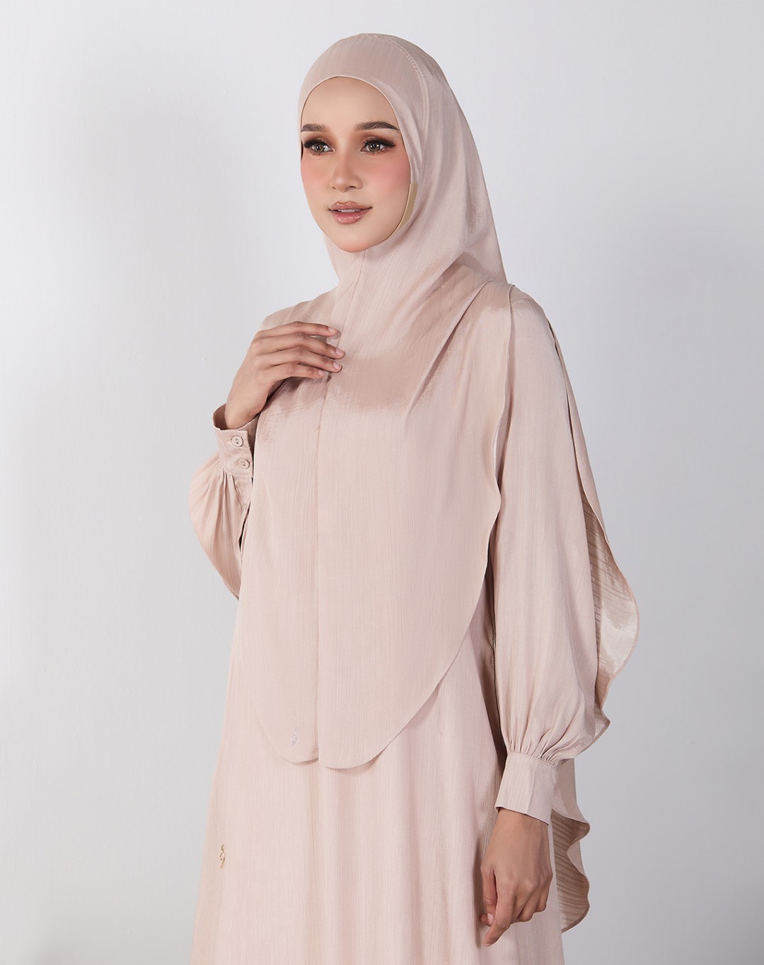 HASNAA JUBAH