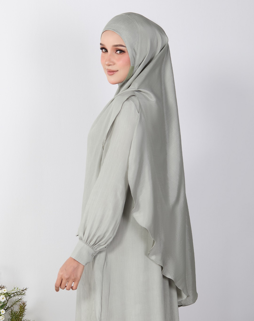 HASNAA JUBAH