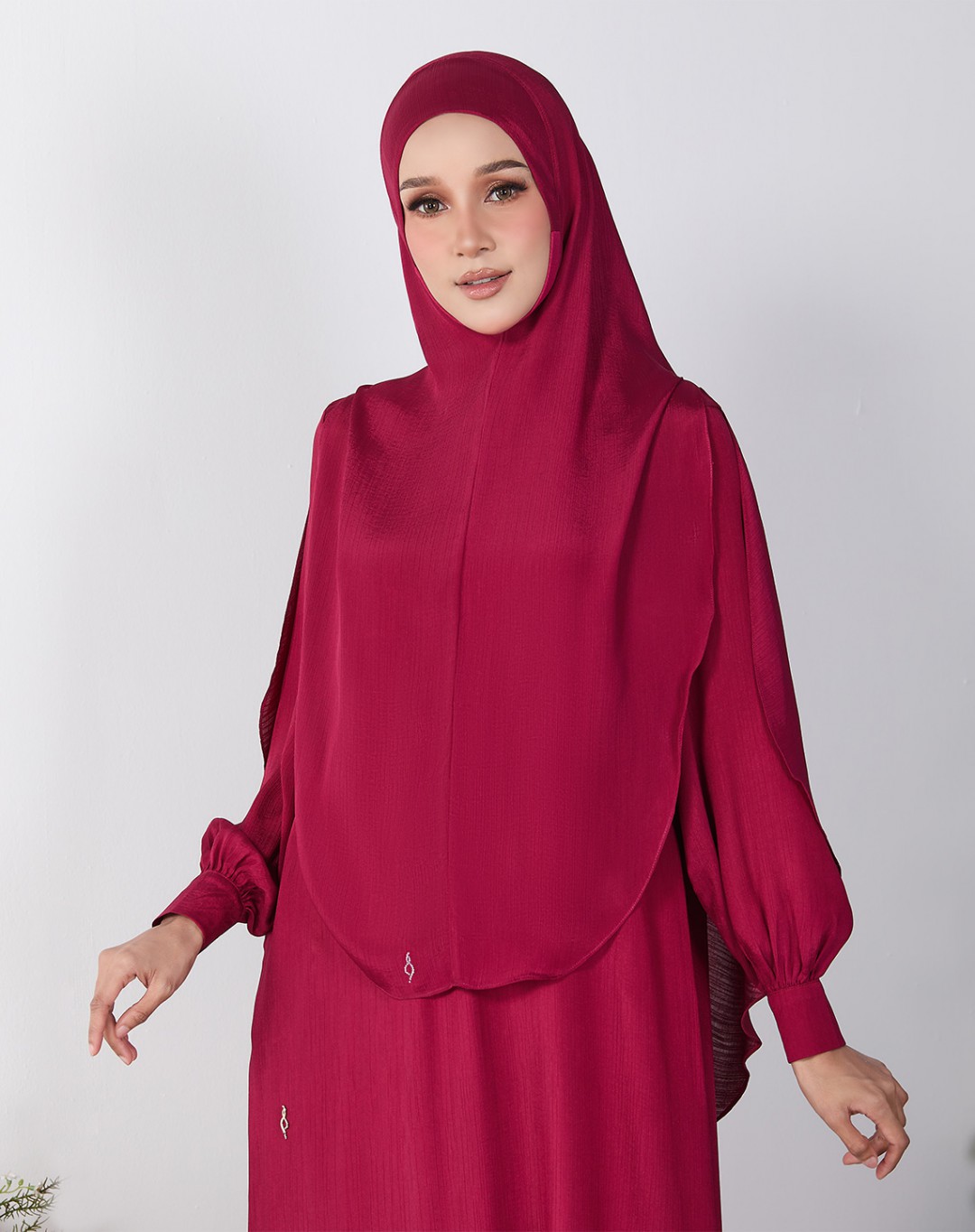 HASNAA JUBAH