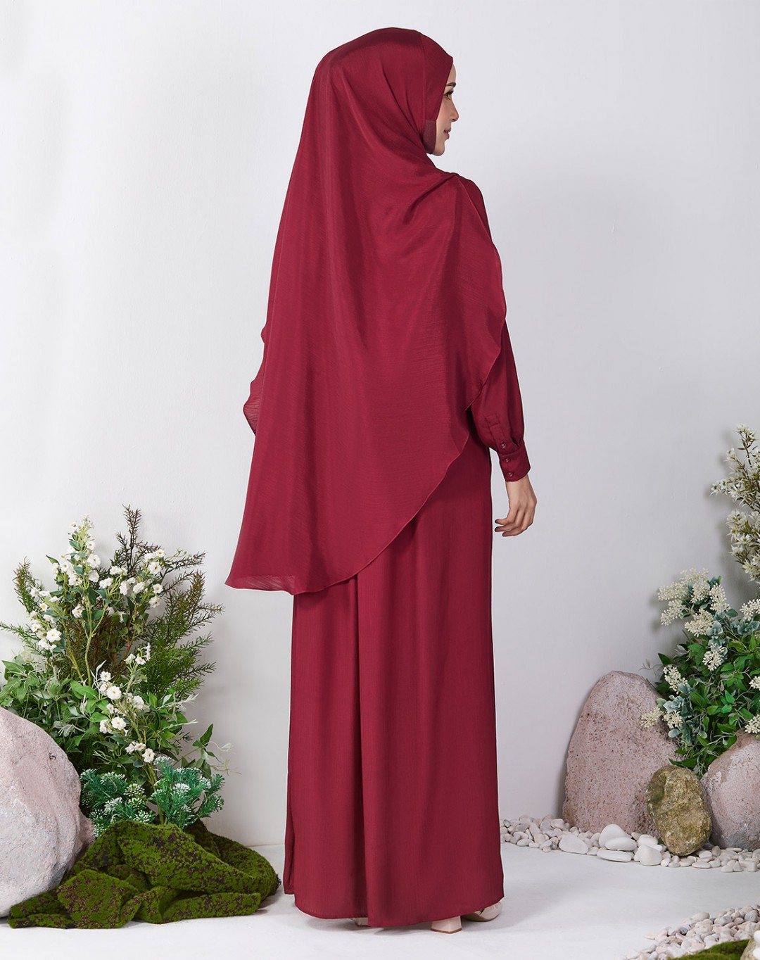 HASNAA JUBAH