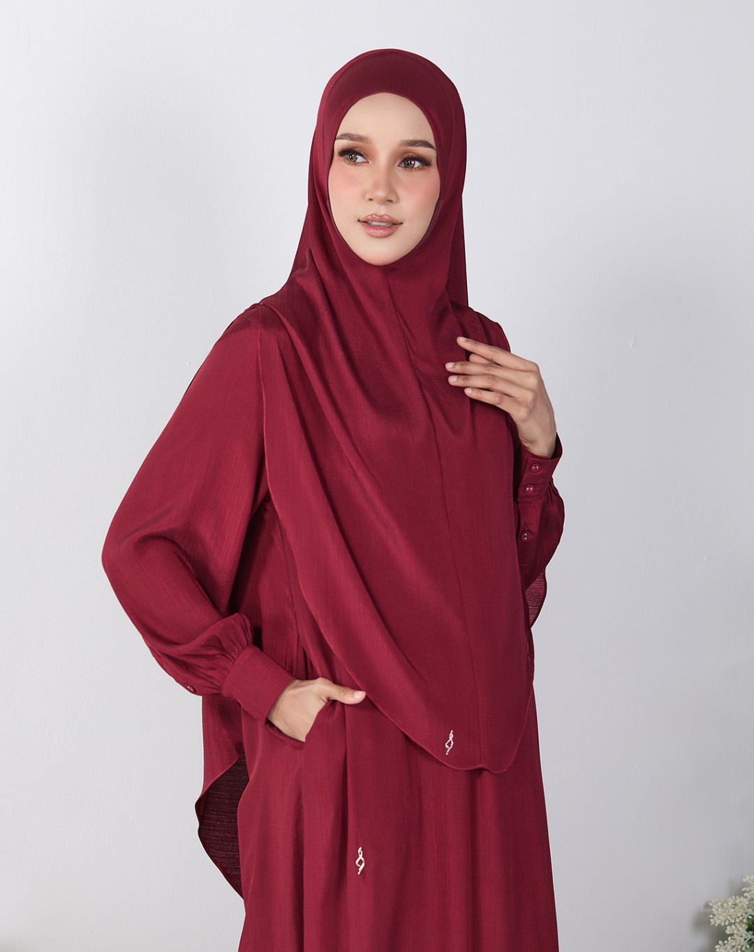 HASNAA JUBAH