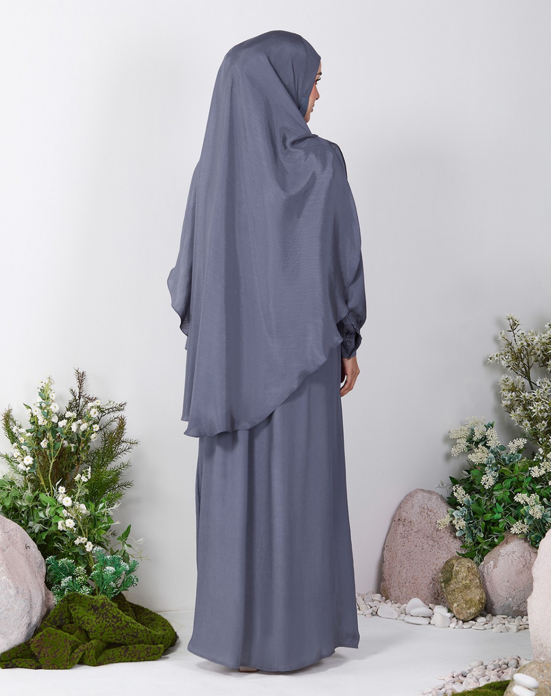 HASNAA JUBAH