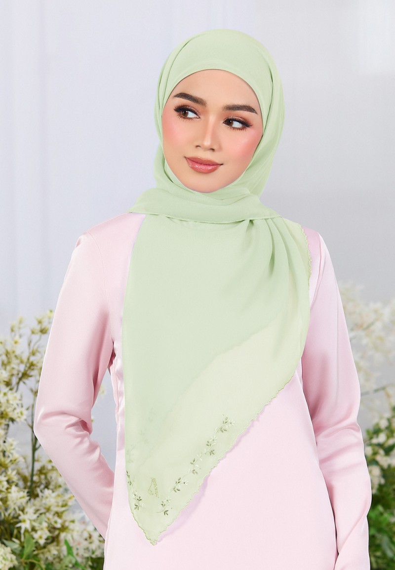 SQ FROSTED LILY VOILE EMBROIDERY DIAMOND