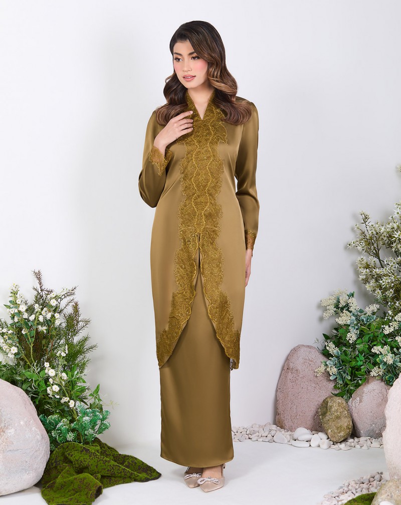 IRIS BAJU KURUNG