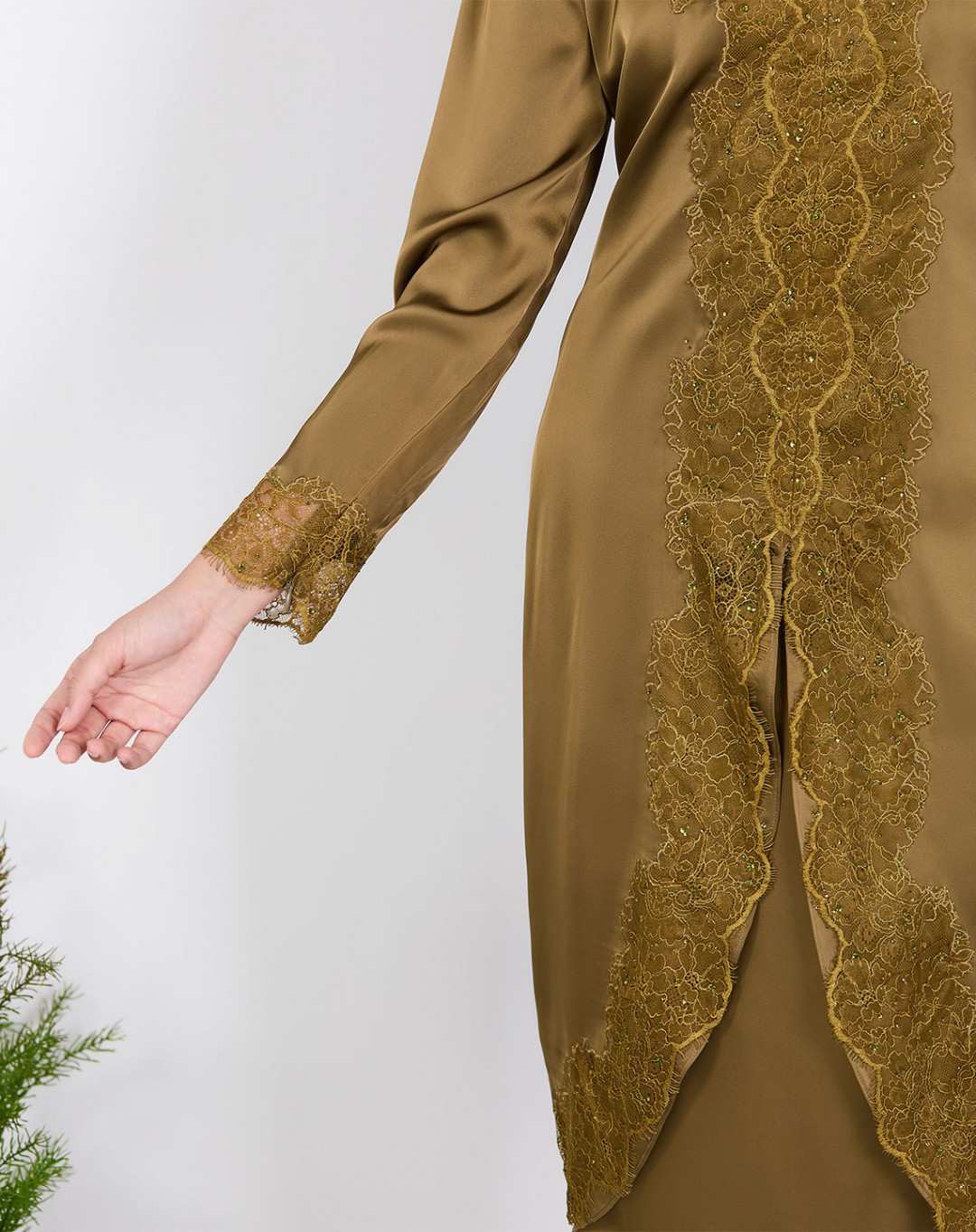 IRIS BAJU KURUNG