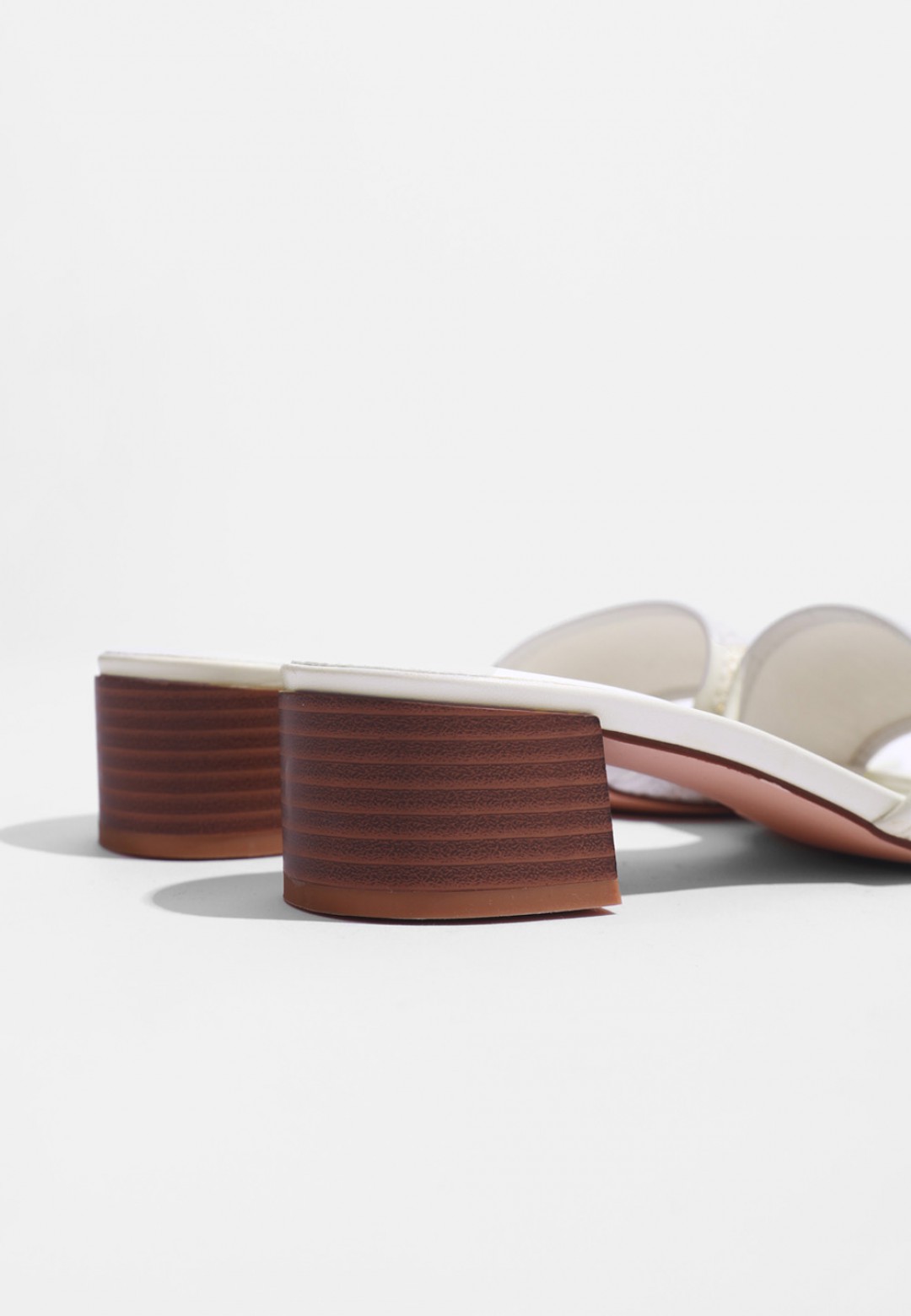 NISA SANDALS