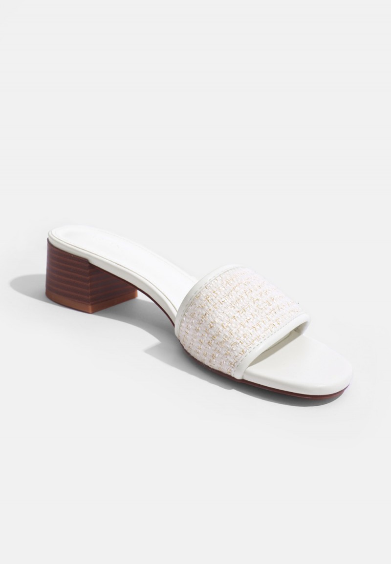 NISA SANDALS