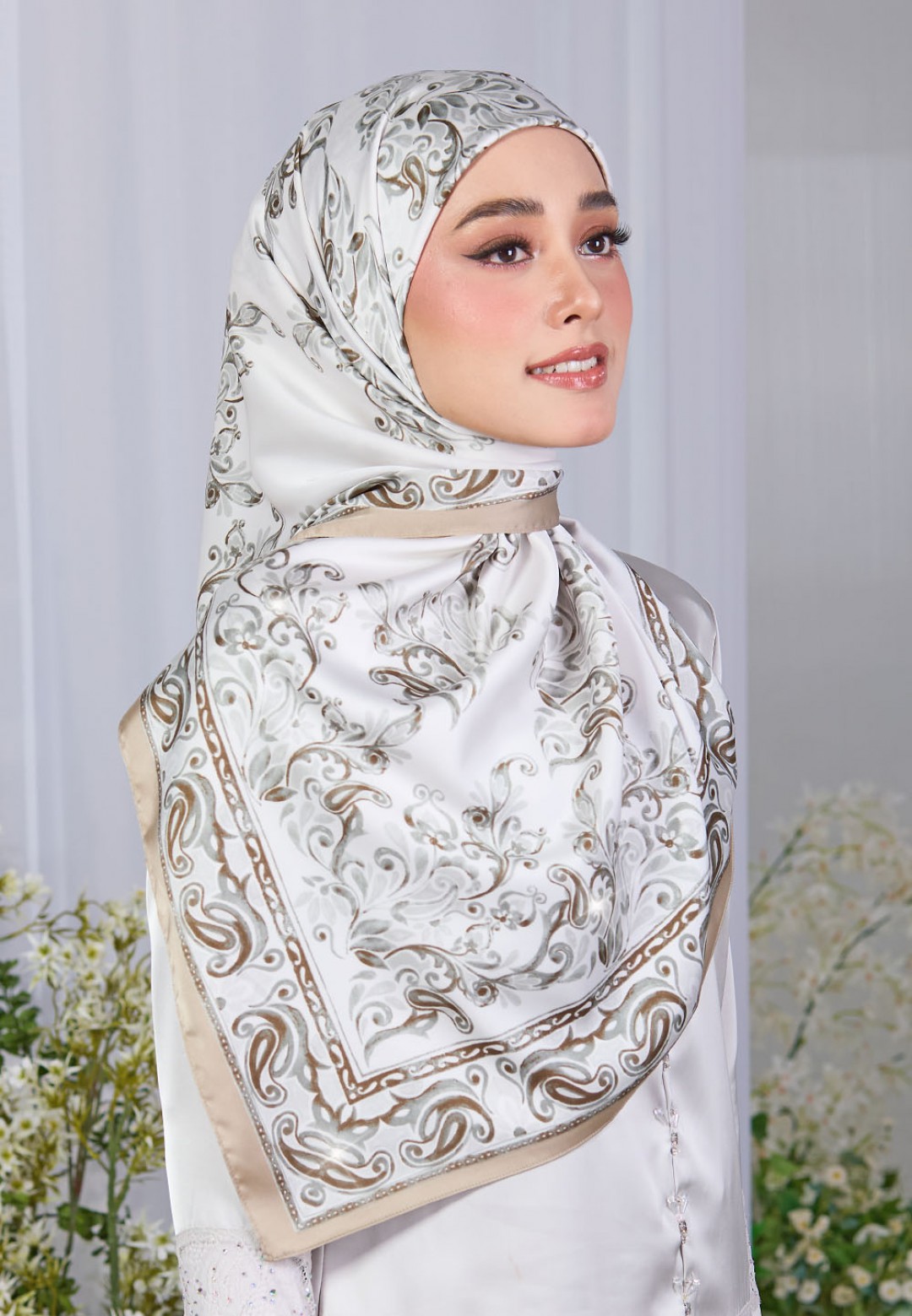 SQ LUXELILY PRINTED DIAMOND