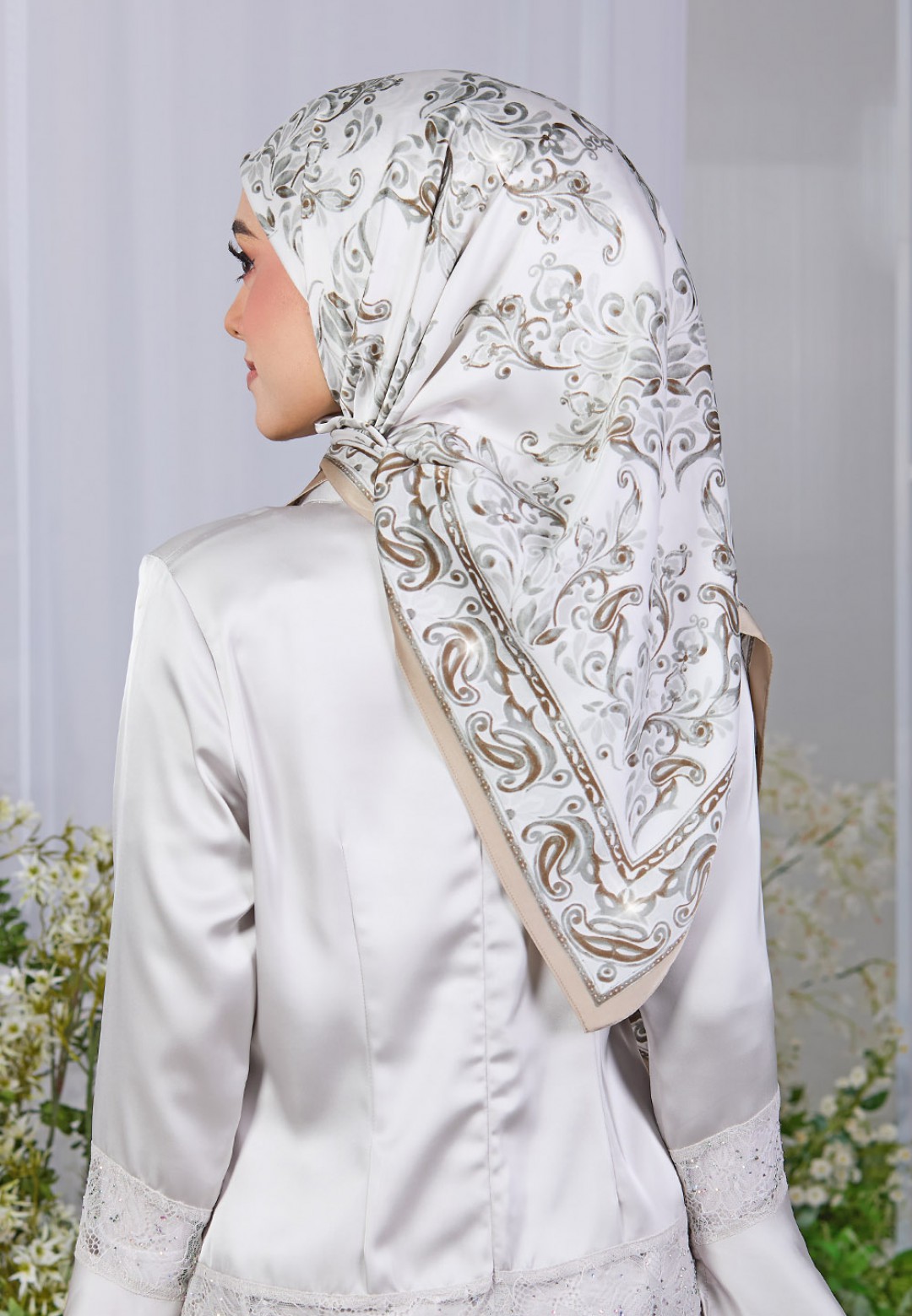 SQ LUXELILY PRINTED DIAMOND