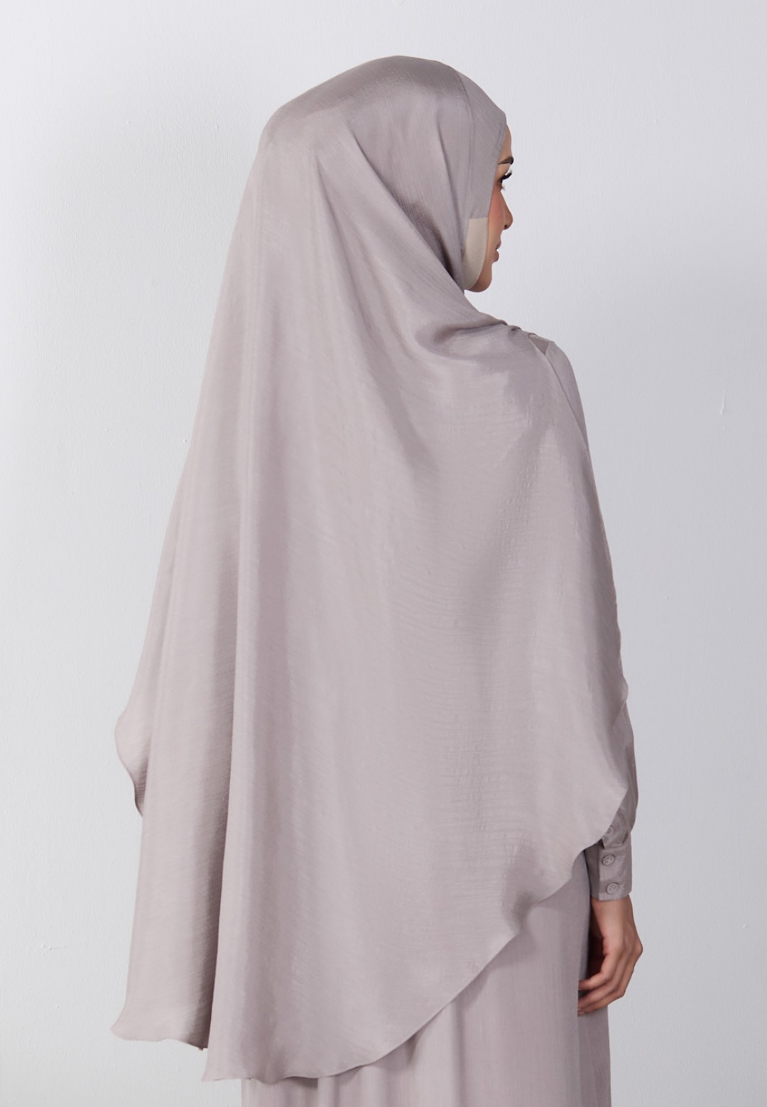 KHIMAR HASNAA