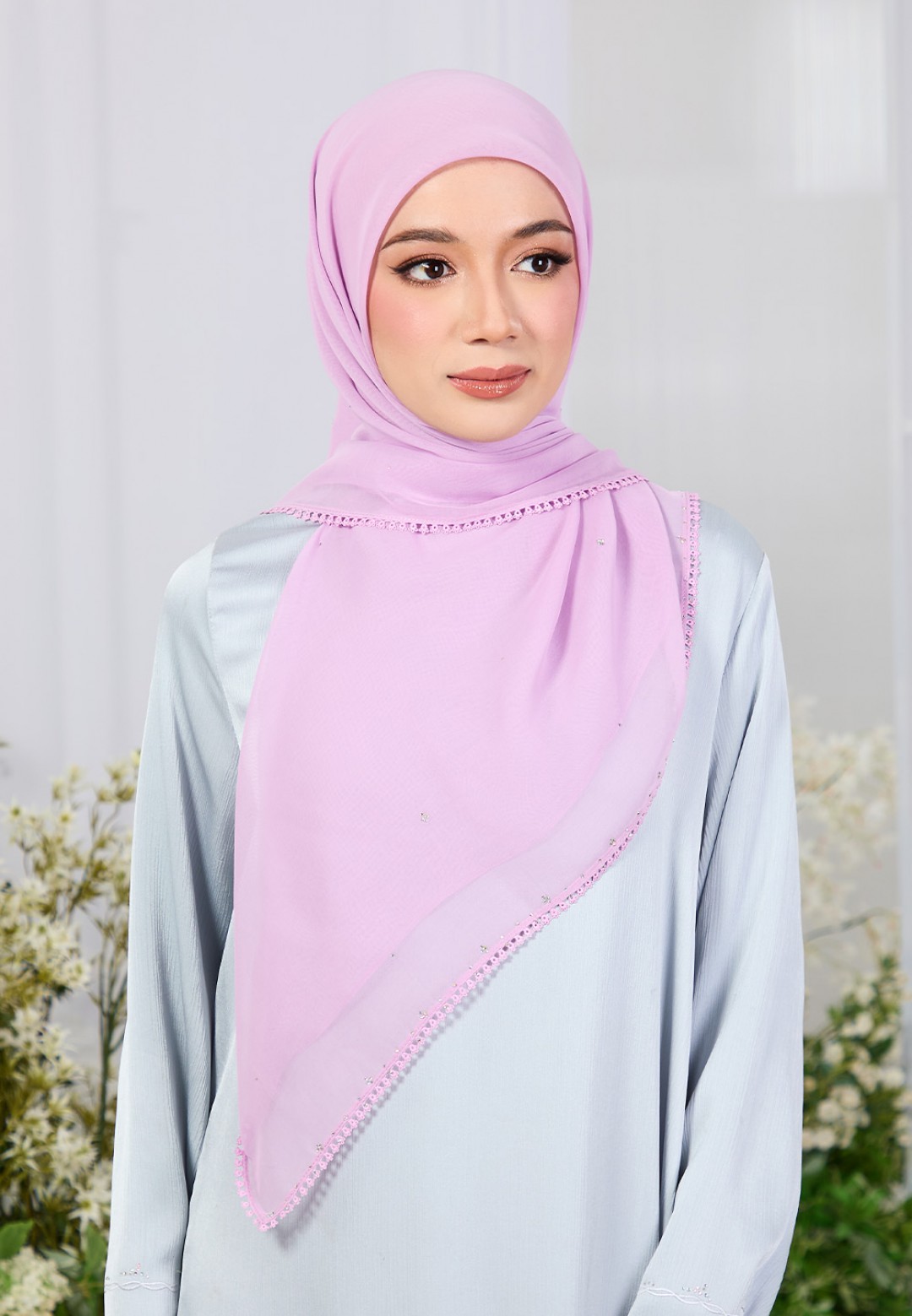 SQ ELVA BLUME VOILE LACE DIAMOND