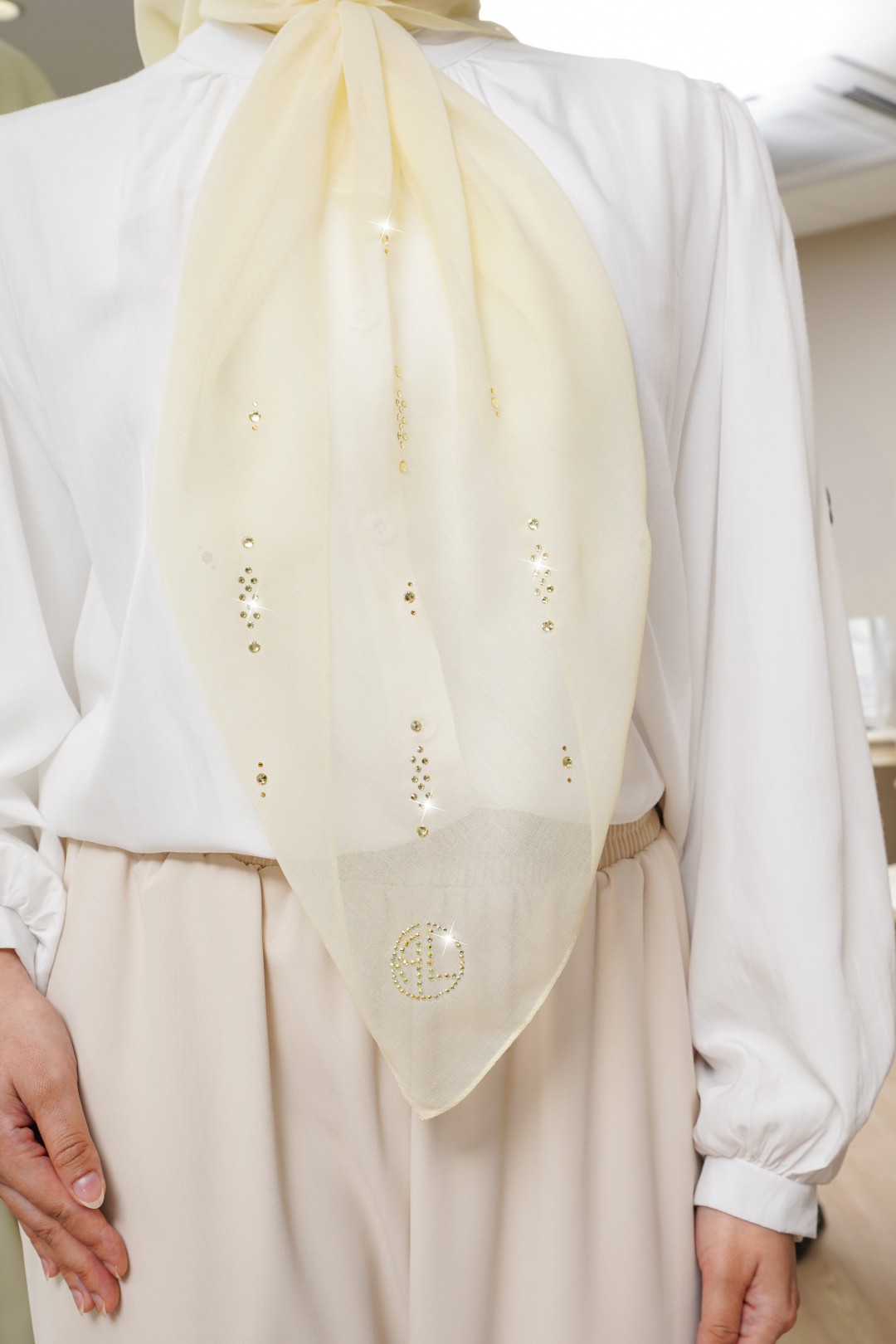 SQUARE AYLA VOILE PLAIN DIAMOND