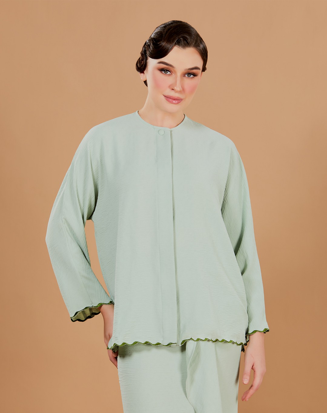 LETITIA BAJU KURUNG