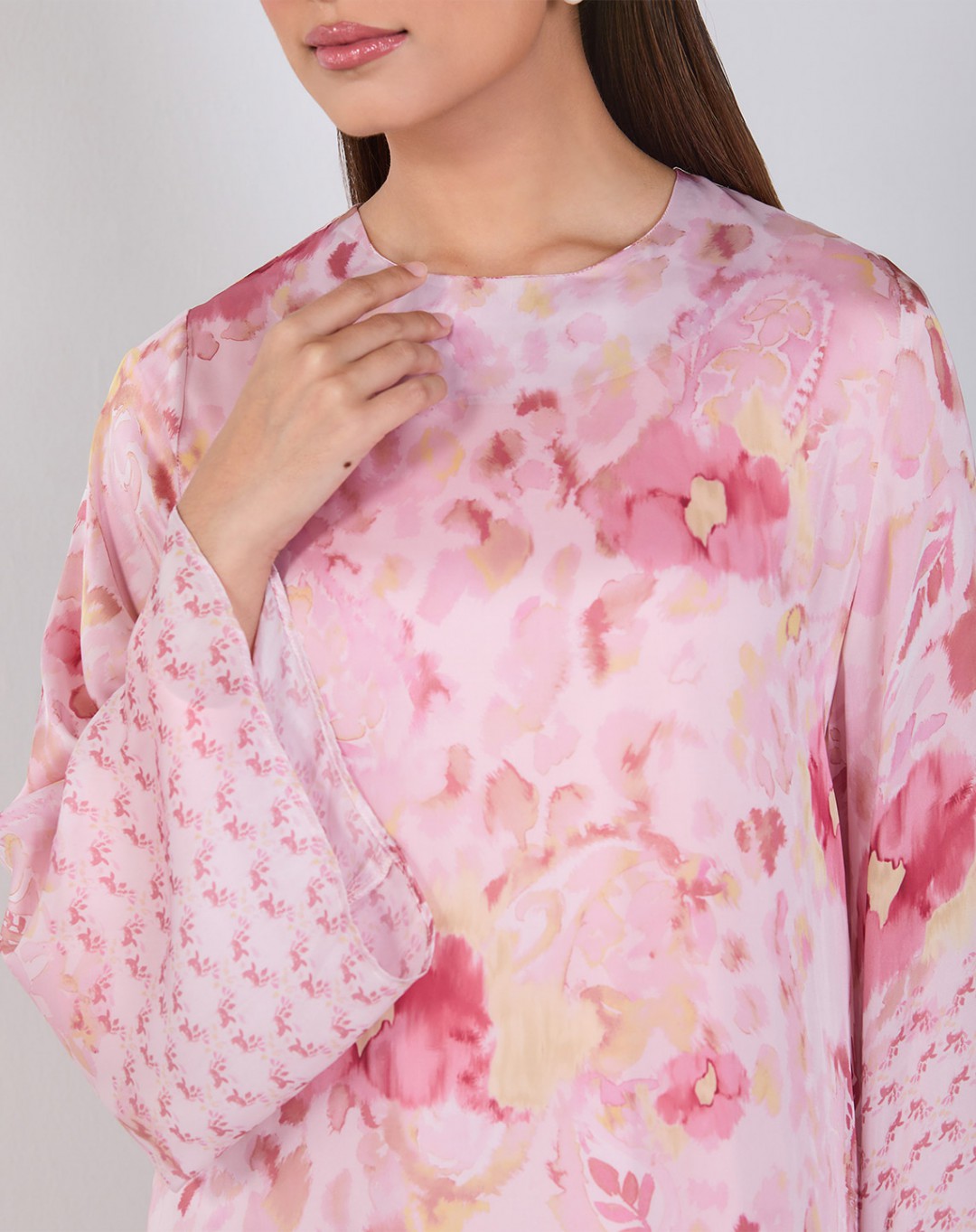 LEYANA KAFTAN