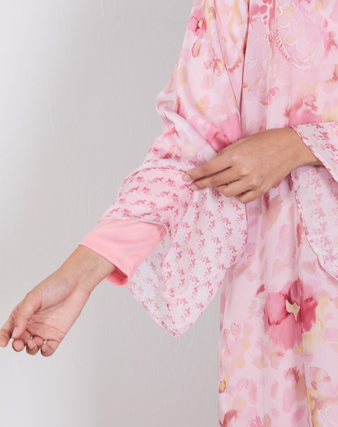 LEYANA KAFTAN
