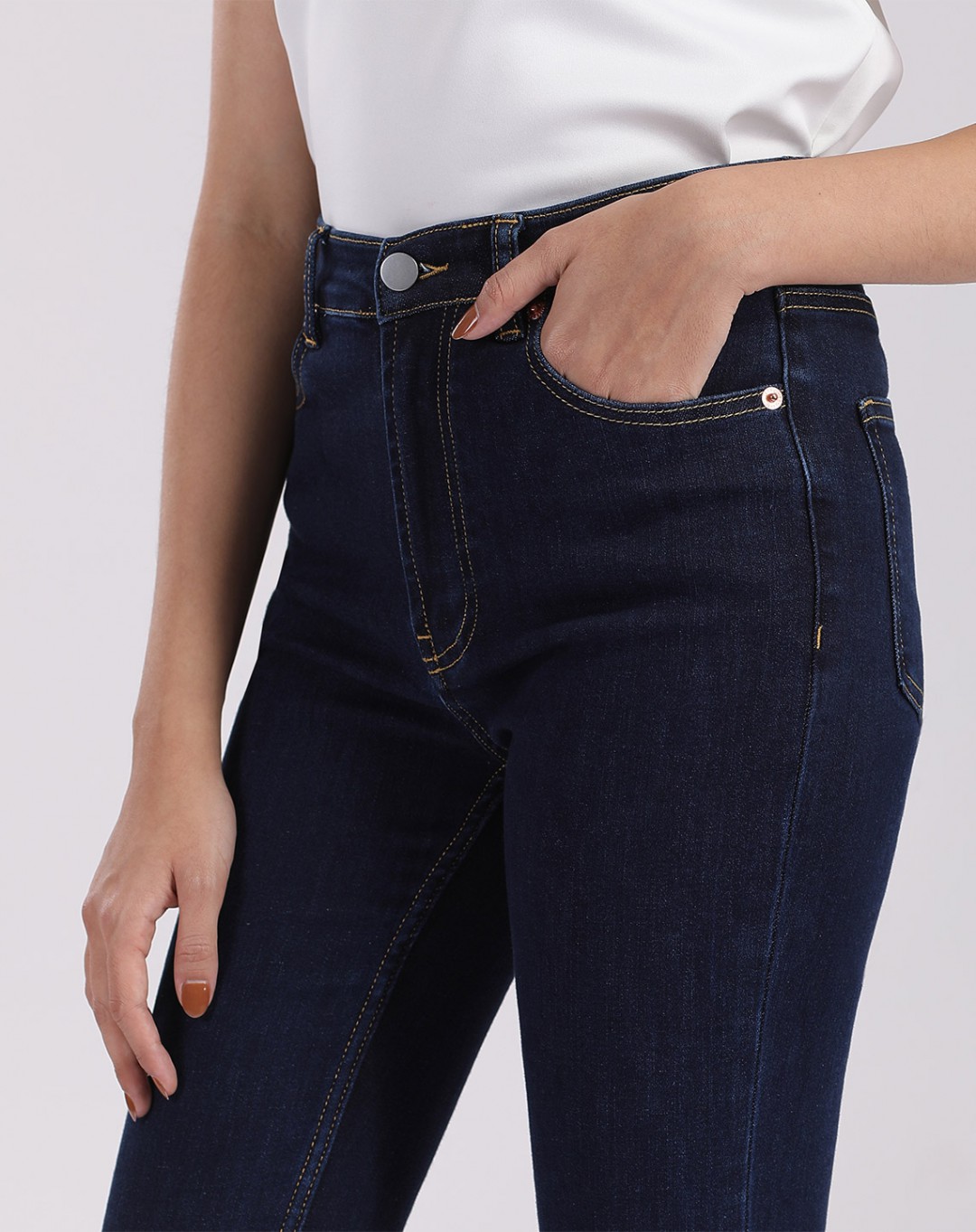 LICOLYN SKINNY FLARE JEANS