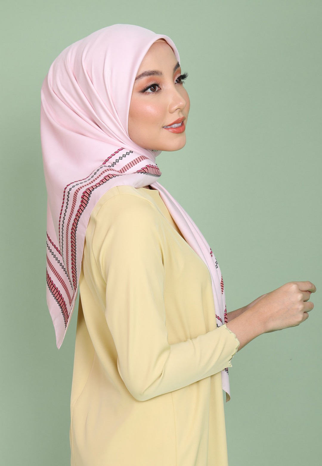 SQ HAZEL TWIST TWILL PTD 190