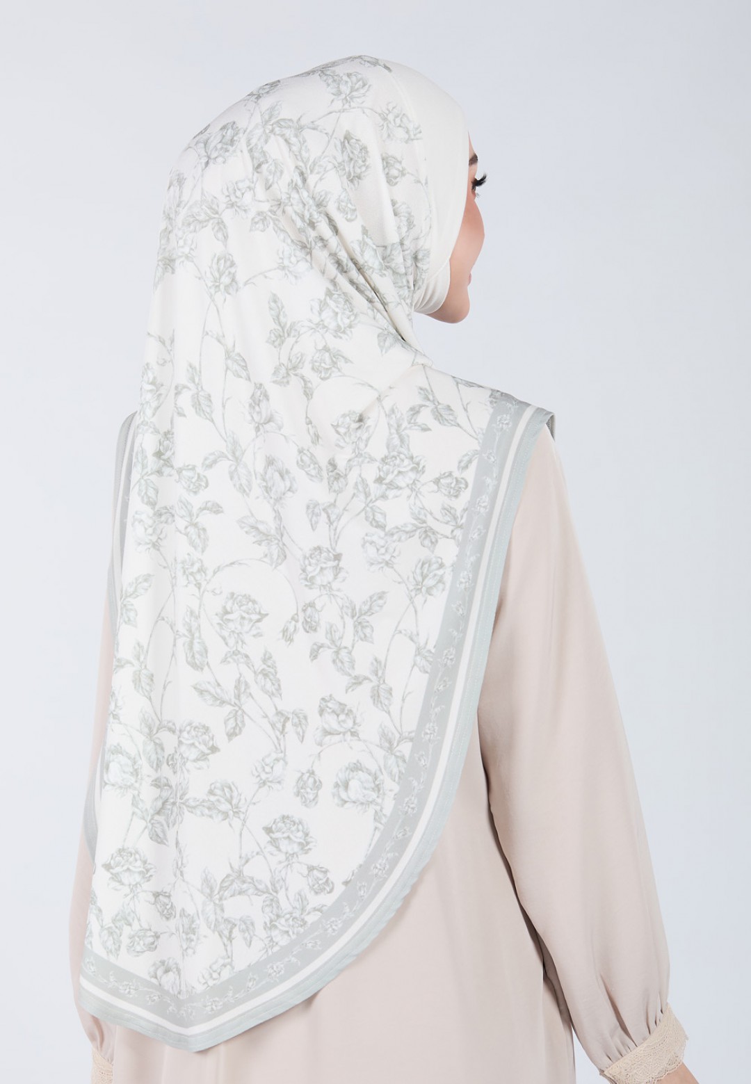 TIARA NISREEN LABUH S/A