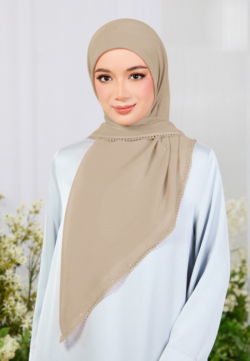 SQ ELVA BLUME VOILE LACE DIAMOND