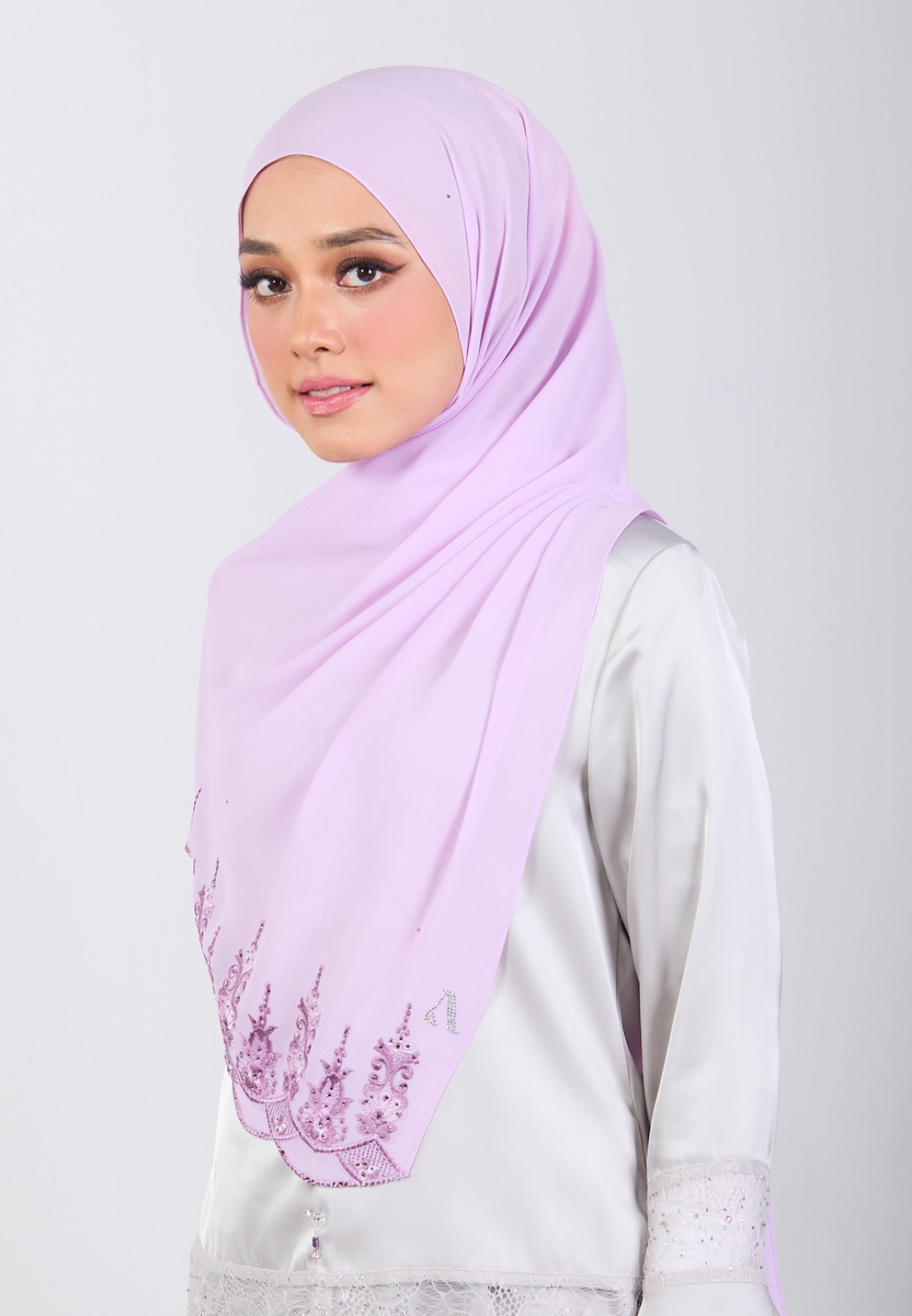 SHAWL NABIELAH PLAIN EMBROIDERY DIAMOND