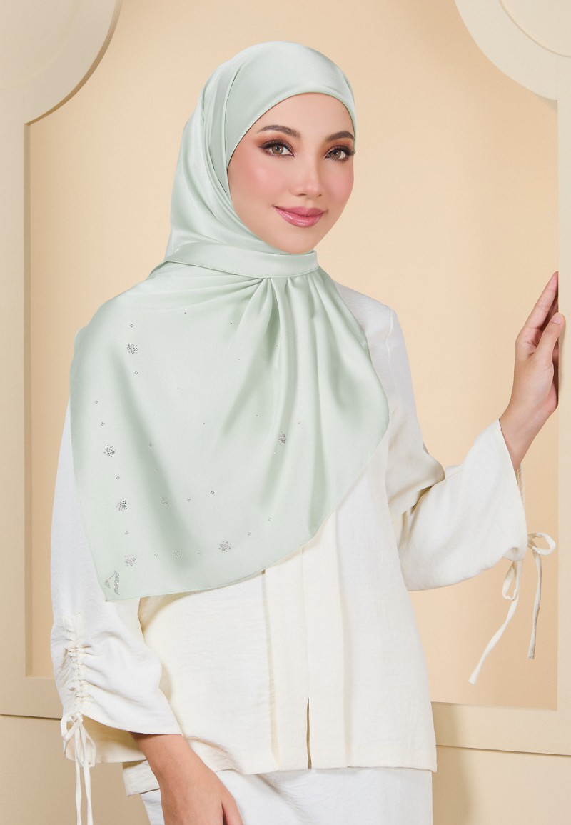 SQ GRACE FAYRA PLAIN DIAMOND