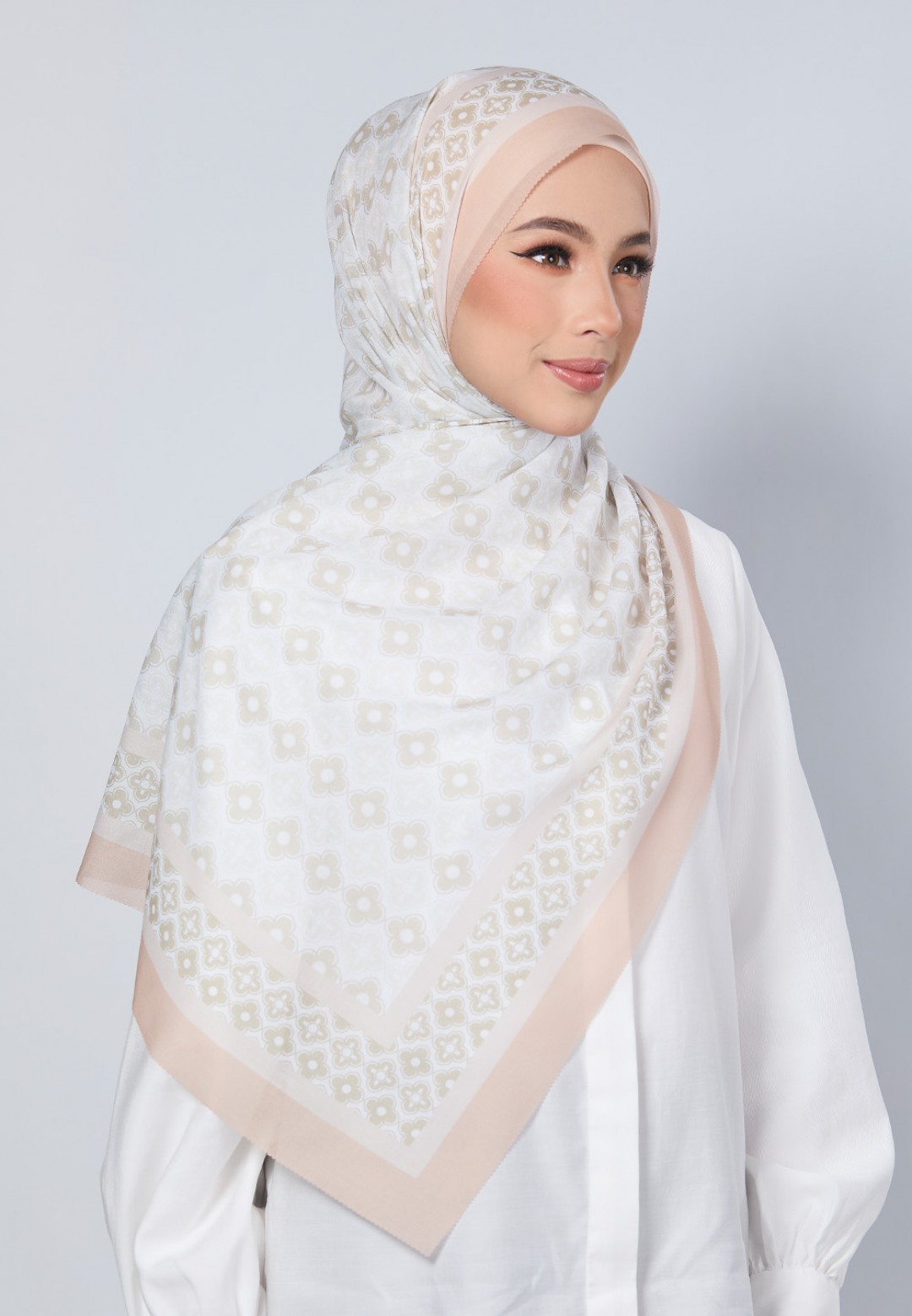 SHAWL JULIA VOILE LASERCUT