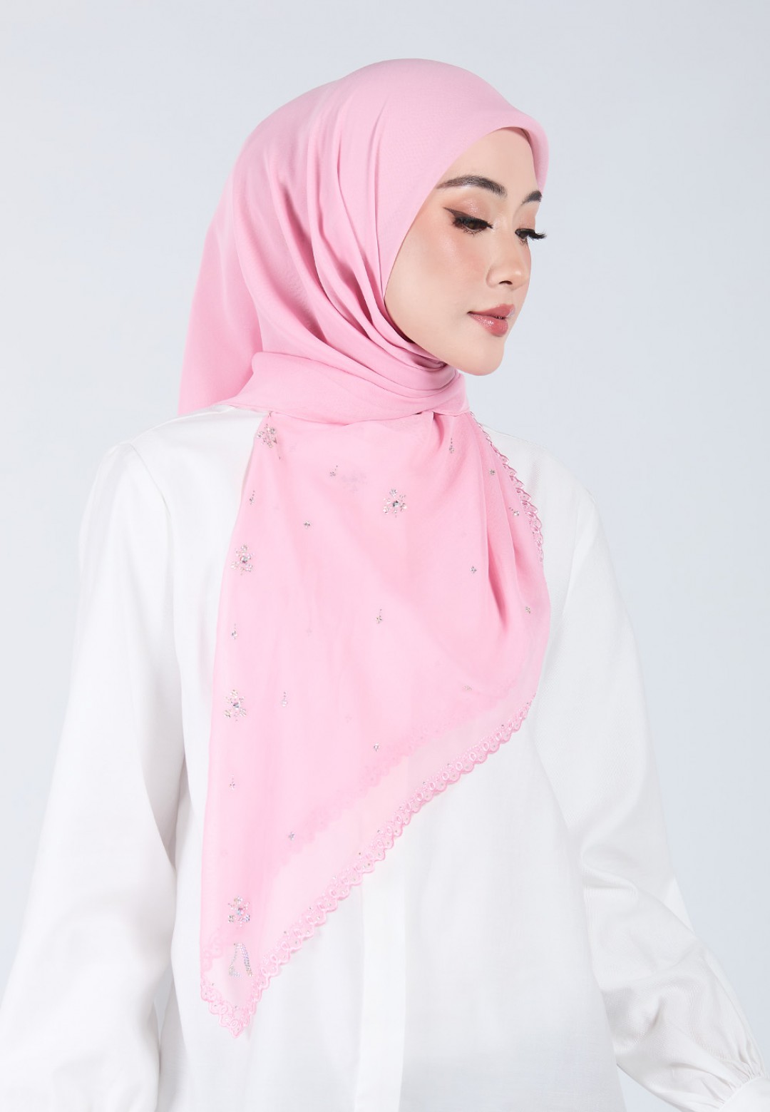 SQ ARIA GLEAM VOILE EMBROIDERY DIAMOND