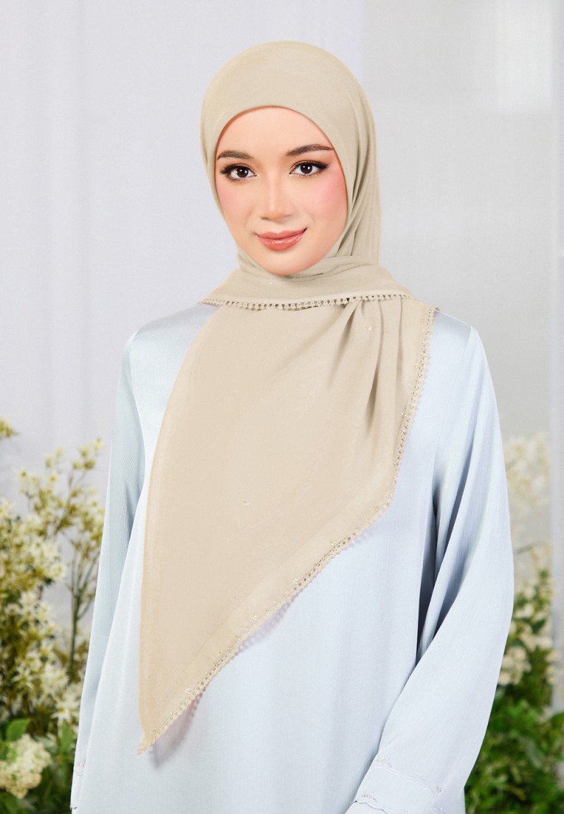 SQ ELVA BLUME VOILE LACE DIAMOND
