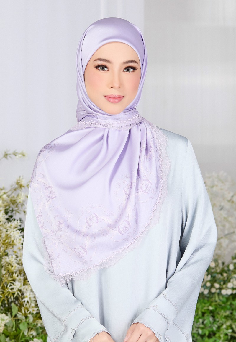 SQ WAYLA PRINTED WITH LACE