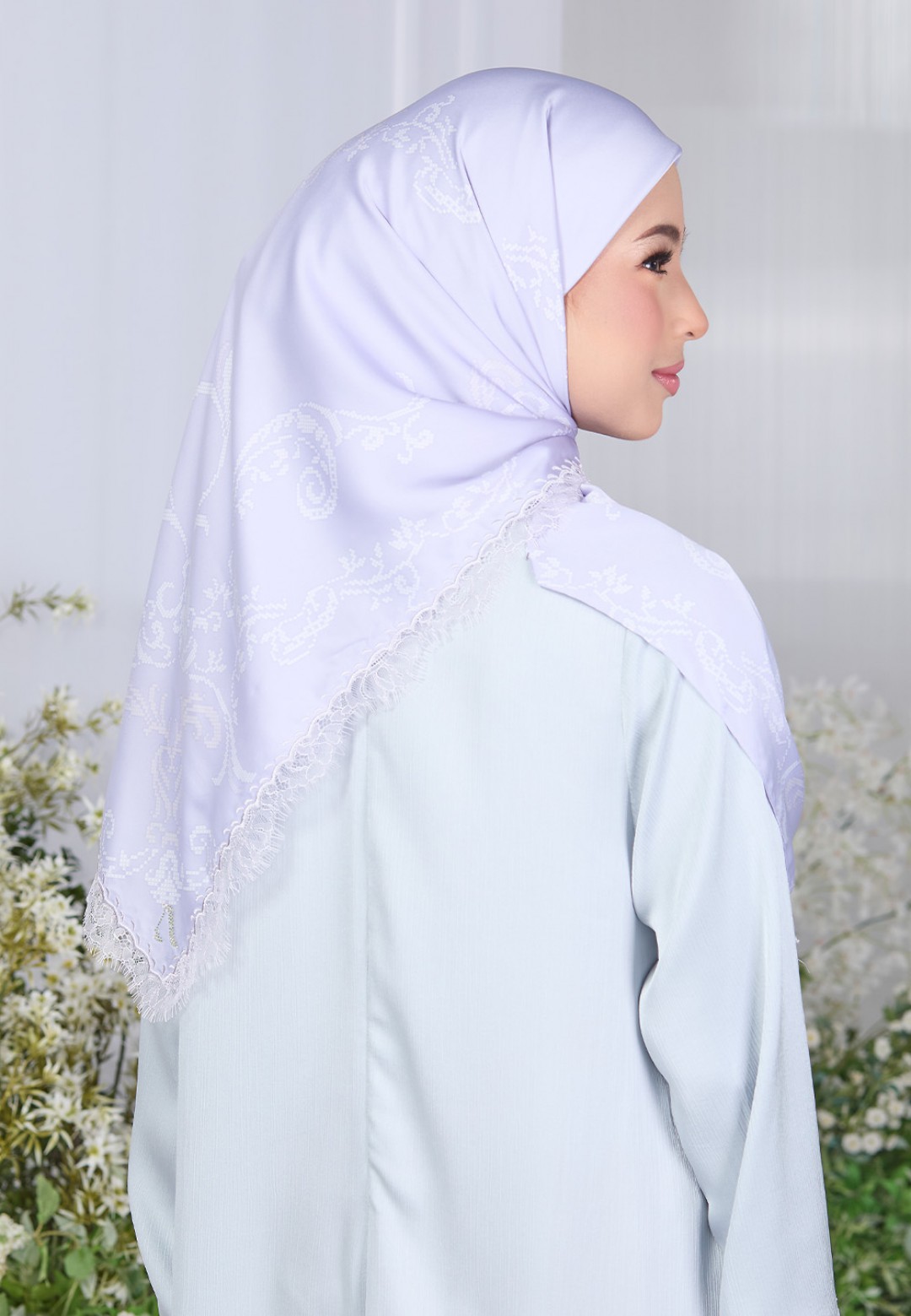 SQ ADELLA PRINTED WITH LACE