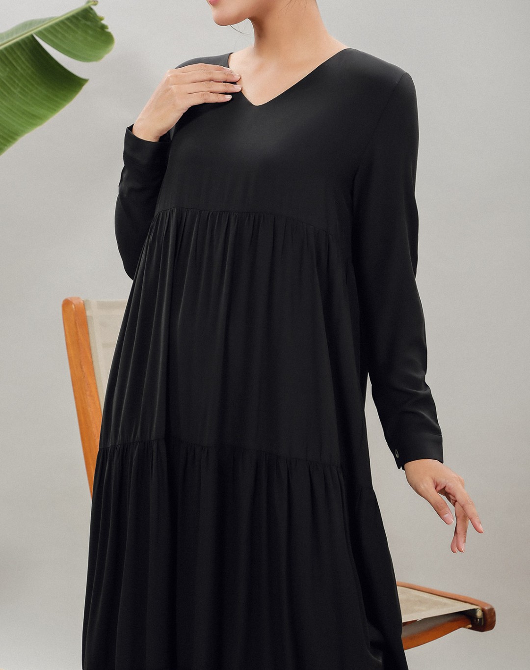 LISANDRA DRESS