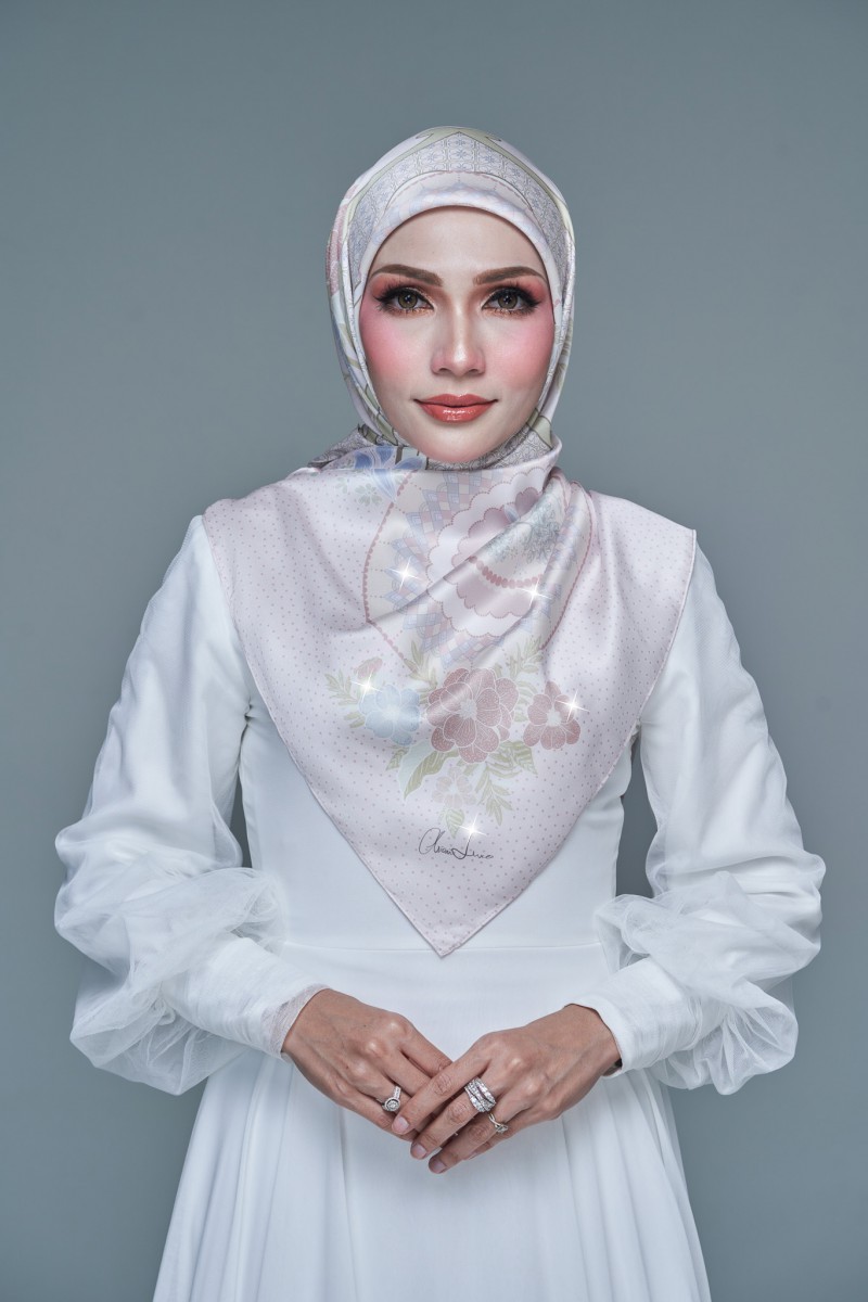 SQUARE ANGGUN PRINTED DIAMOND 279