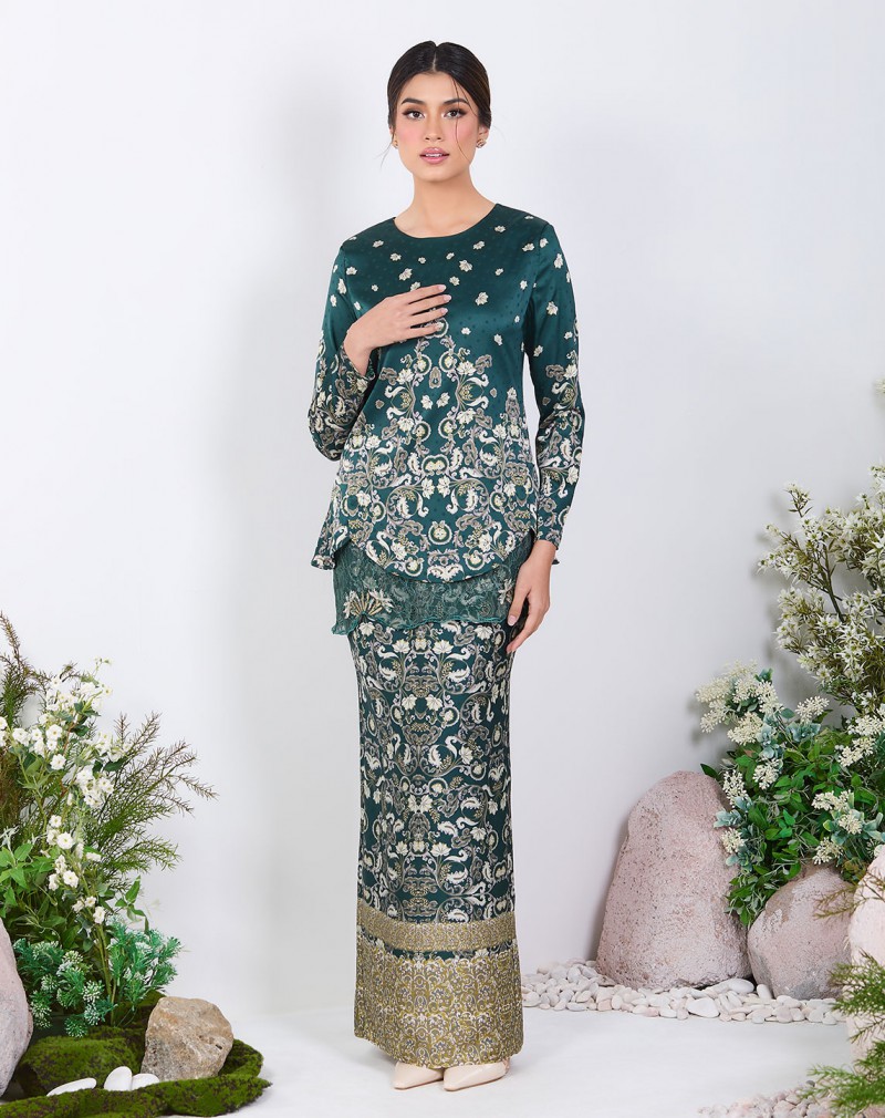 MAREELA BAJU KURUNG