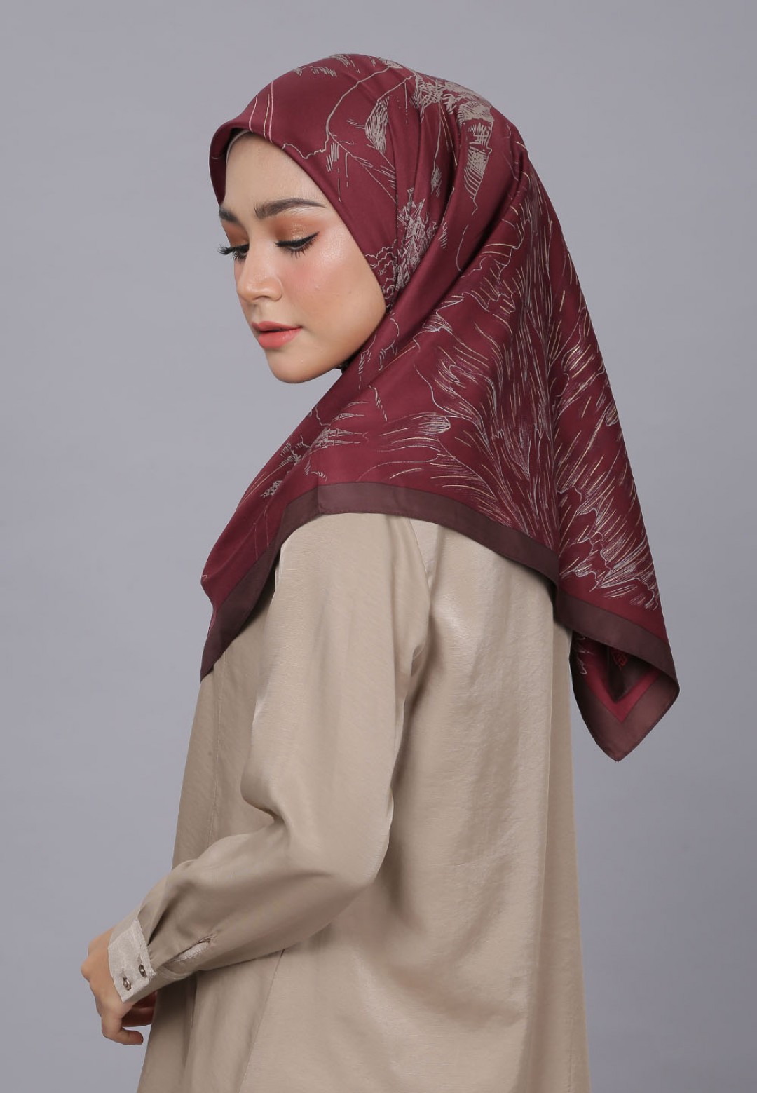 SQ CHATEAU TWILL PTD WITH FOIL 289