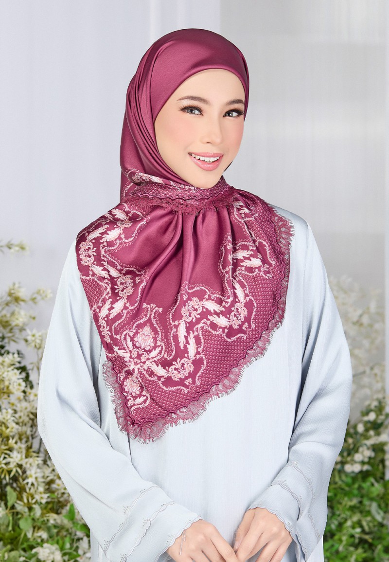 SQ WAYLA PRINTED WITH LACE