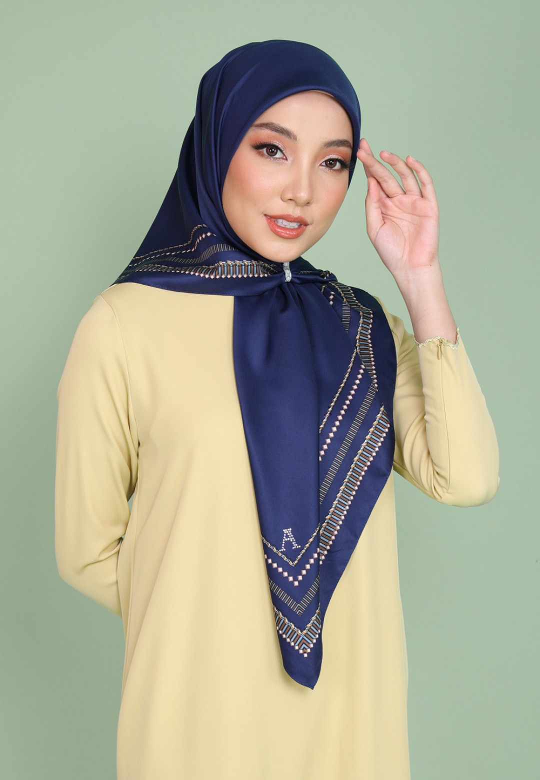 SQ HAZEL TWIST TWILL PTD 190